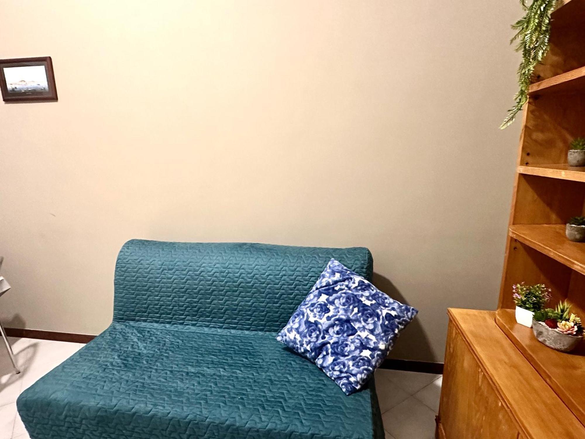 Dimora Del Plebiscito Apartment